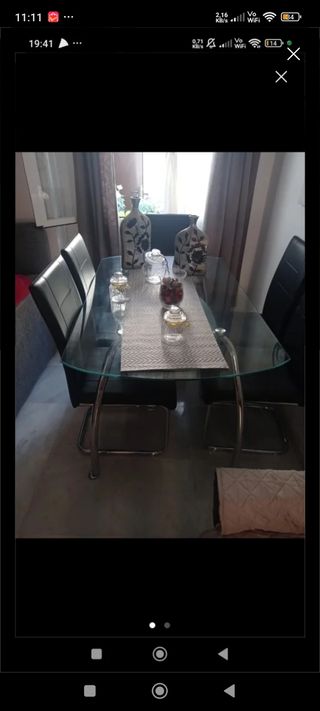 Mesa dé comedor +4 sillas dé polipiel
