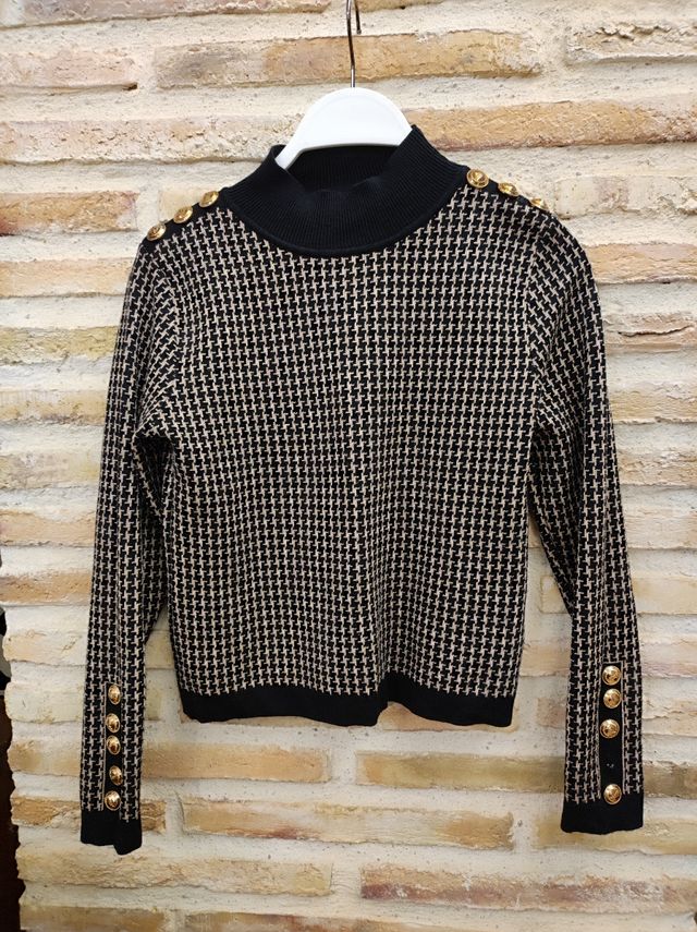 JERSEY PUNTO ESTAMPADO BOTONES DORADOS