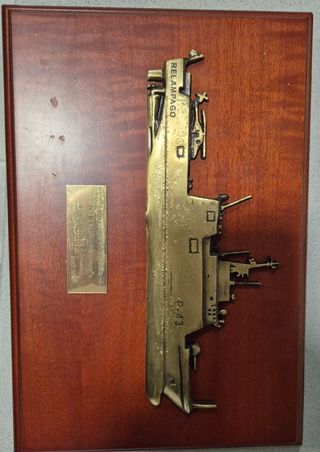 Lote de Metopas Militares Escudos