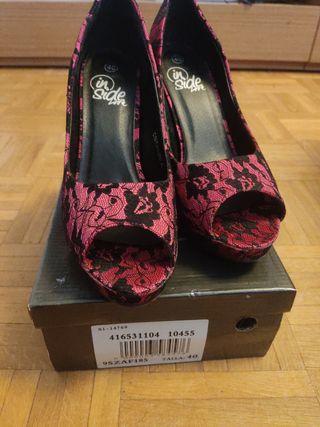Zapato tacón fucsia