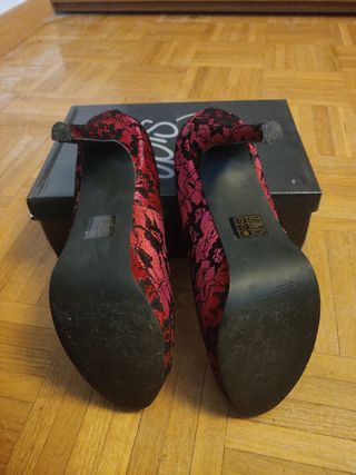 Zapato tacón fucsia