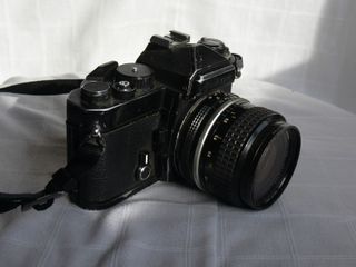 NIKON FE 1 Cámara Reflex 35mm analógica+Nikkor 28 