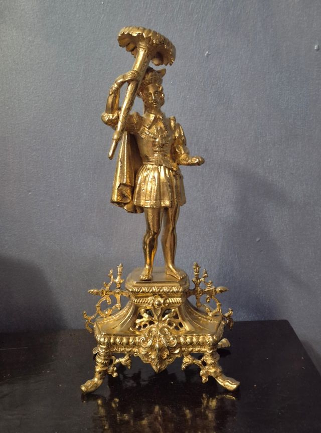 Statuina in ottone dorato antica