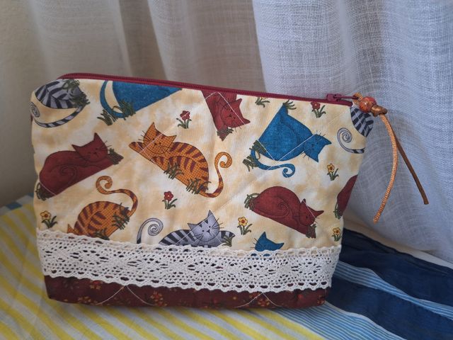Neceser de patchwork gatos