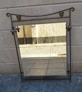 Espejo con marco decorativo de hierro fo