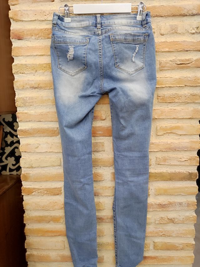 Vaquero pitillo lavado strass MONDAY PREMIUM