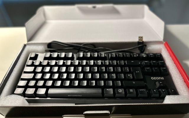 Teclado para jogos Ozone Battle Total - Como Novo