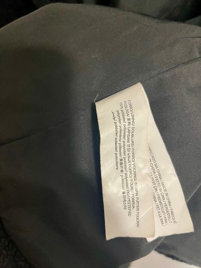 Abrigo pelo negro nuevo