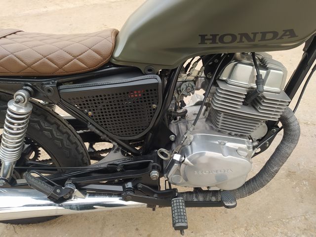 Honda CB Two fifty bratstyle