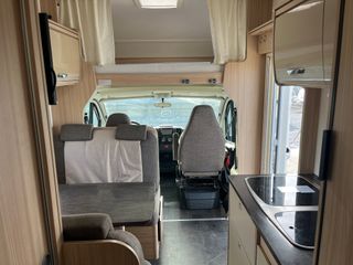 Alquiler Autocaravana Burstner Lyseo A 660