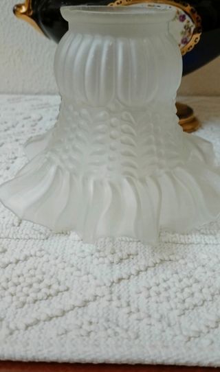 Paralume in vetro antico