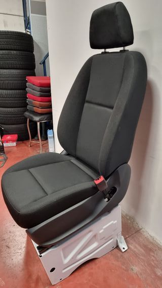 Asiento derecho copiloto Mercedes sprinter w907