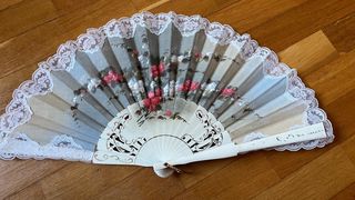 Abanicos trajes regionales 