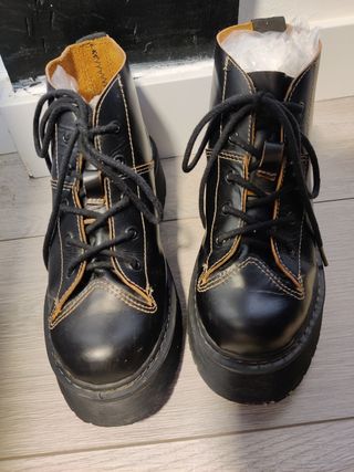 Botas suela ancha tipo Jadon 37