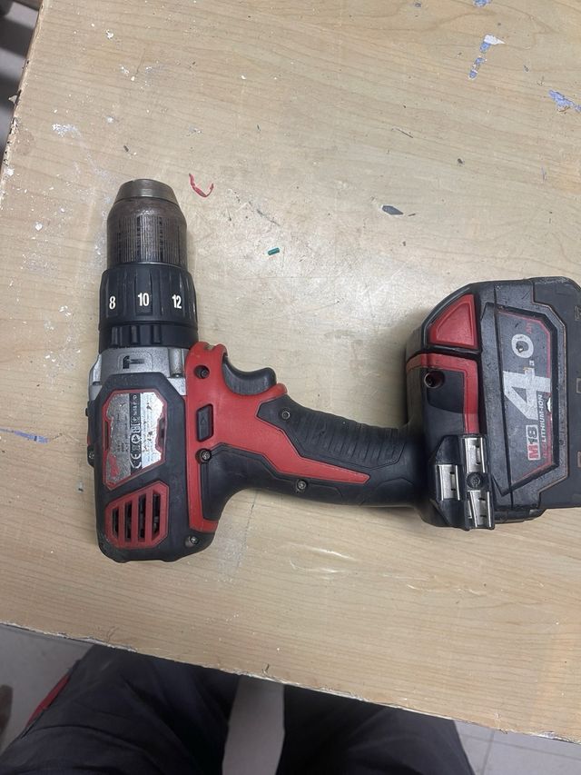 taladro milwaukee solo cuerpo