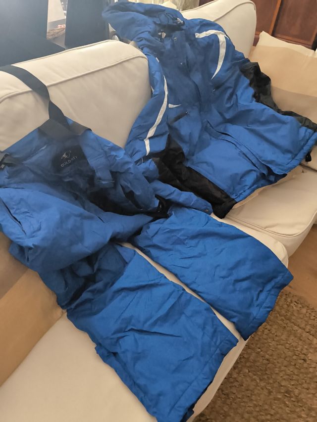 Traje chaqueta más pantalón