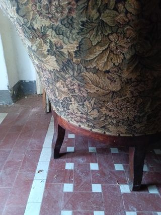 Poltrona antica da ristrutturare