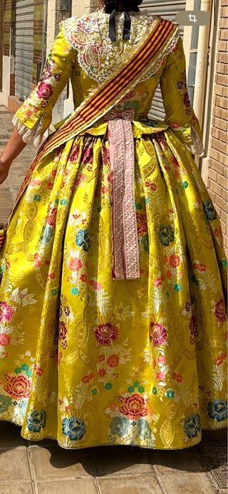 Traje de fallera