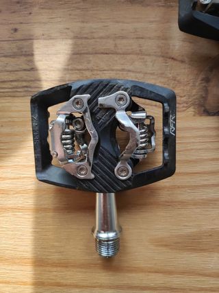 Pedales automáticos 