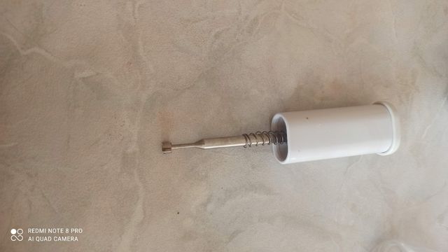 Tescona snocciolatore per ciliegie