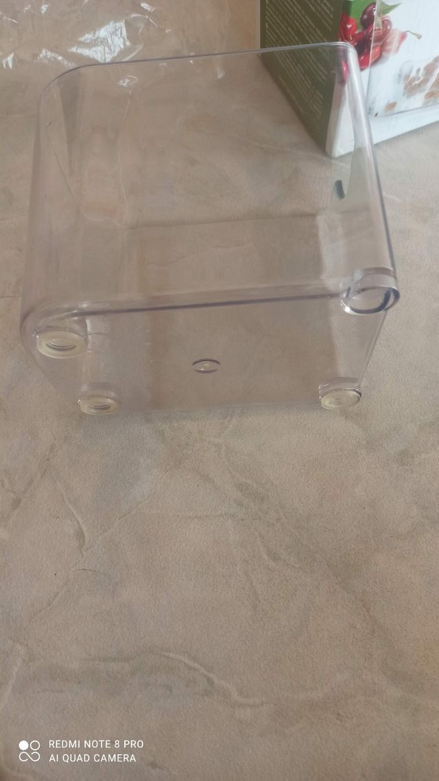 Tescona snocciolatore per ciliegie