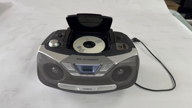 CD / MP3 Player / Radio