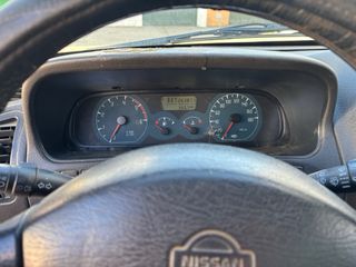 Nissan Terrano II 2000