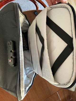 INTEMPO Mochila antirrobo TEKNIKO