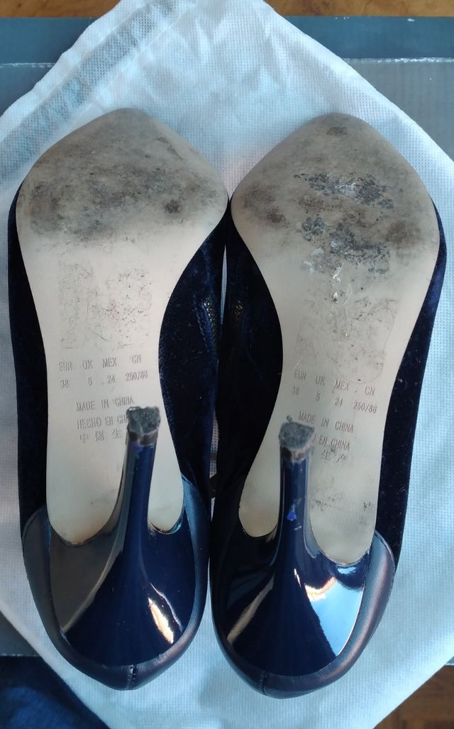 Zapato abotinado, terciopelo azul