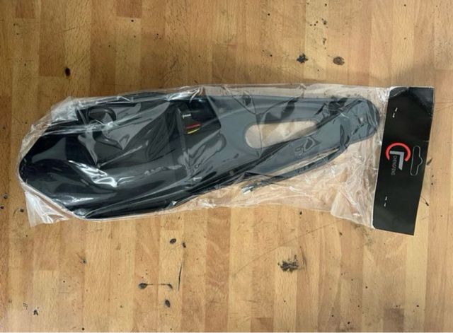 PORTAMATRICULAS UNIVERSAL LED CORTO A ESTRENAR