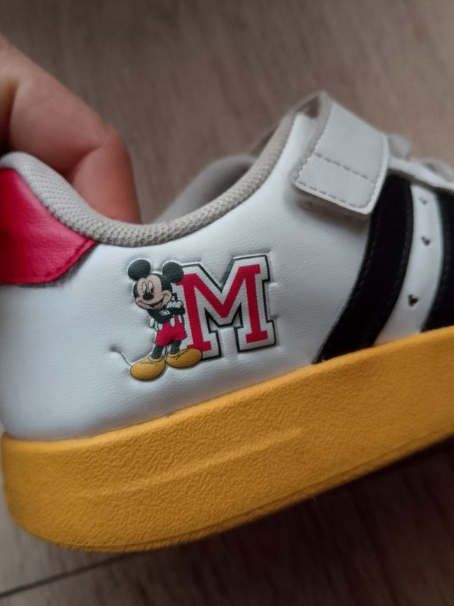 Scarpe sneakears Adidas 