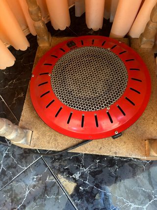 Mesa camilla con faldas y cristal protector a