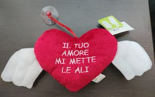 Cuore con le ali peluche, scritta nel cuore "Il tu