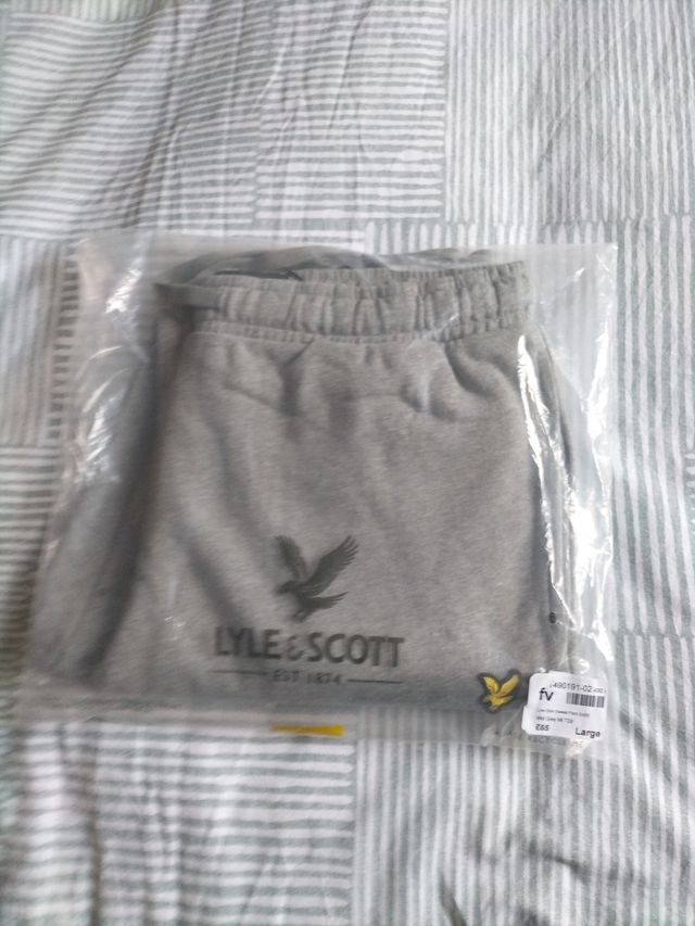 Pantalón LYLE SCOTT talla L nuevo!!