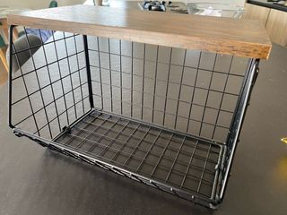 Cesta frutero de metal y madera