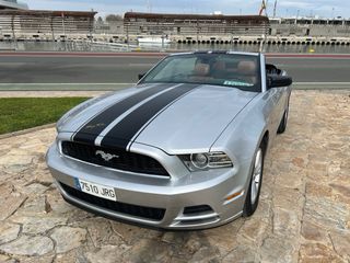 Ford Mustang 5° Generacion 2013-2014 (Restyling)