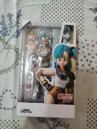 Figura de Bulma dragón ball z