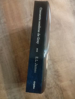 CINCUENTA SOMBRAS DE GREY