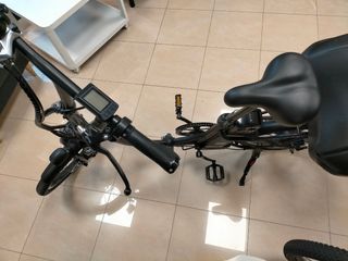 Bicicleta eléctrica UrbanMotion Touring