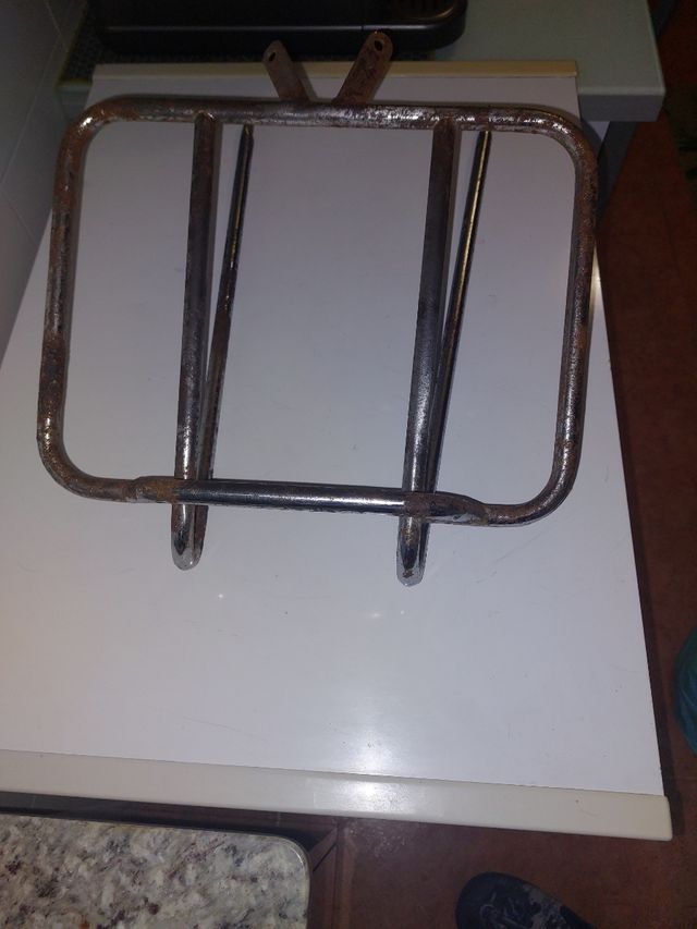 Portabultos moto antigua