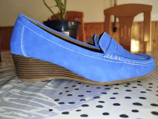 Zapatos con cuña 39
