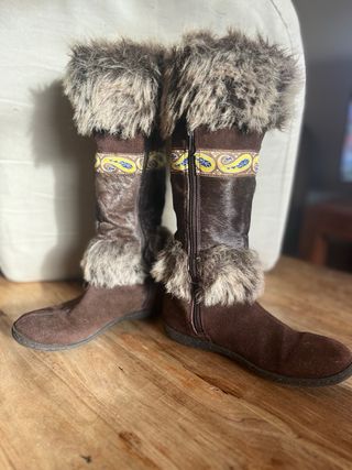 Botas castanhas de pelo 38
