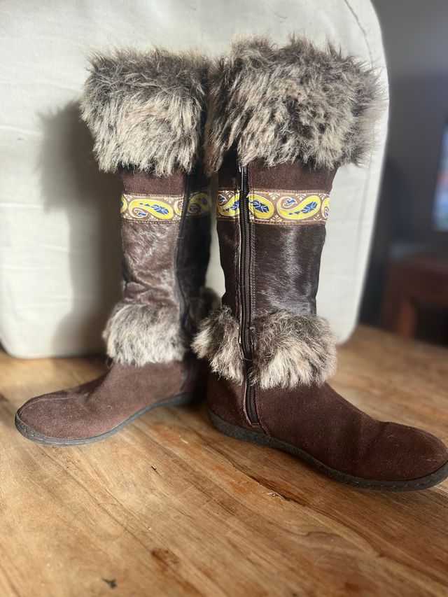 Botas castanhas de pelo 38