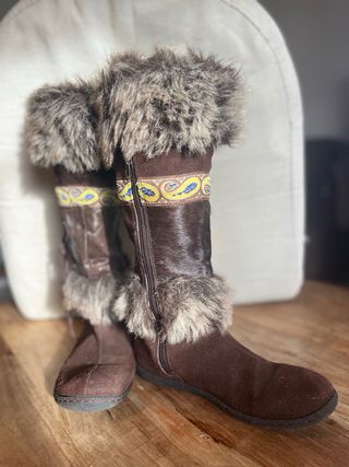 Botas castanhas de pelo 38