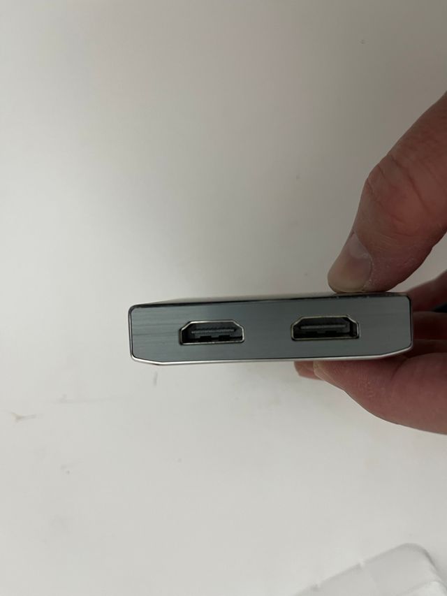 USB type C to 2 HDMI