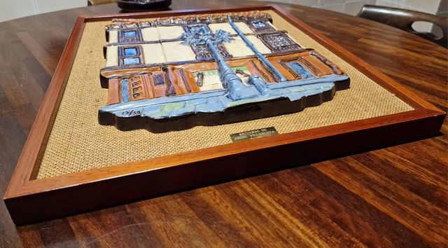 Cuadro cerámica esmaltada mediorelieve.