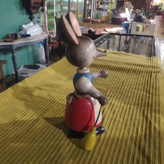 VECCHIO SALVADANAIO IN LEGNO PER TOPOLINI