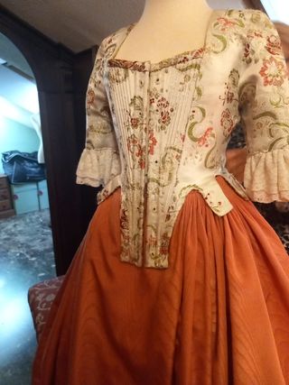 Traje fallera huertana