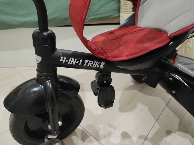 Carro triciclo de paseo niño