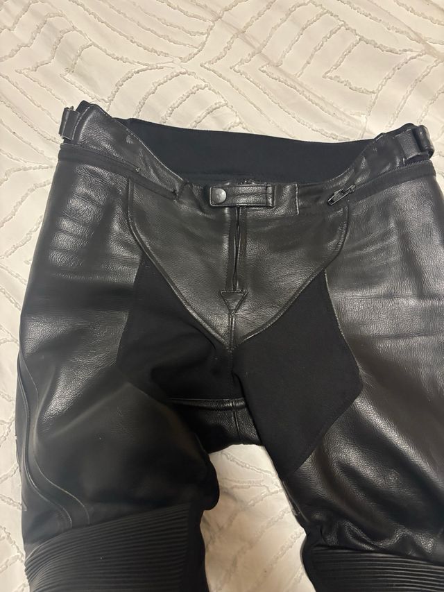 Pantalón piel DAINESE